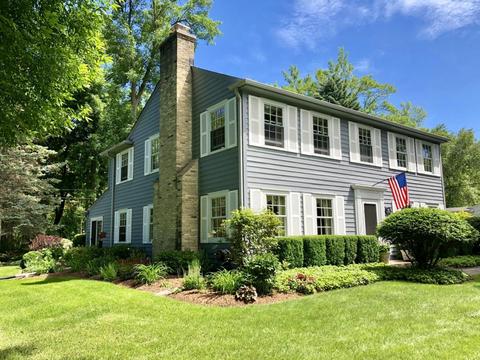 360 E Macarthur Rd, Fox Point, WI 53217 photo 1