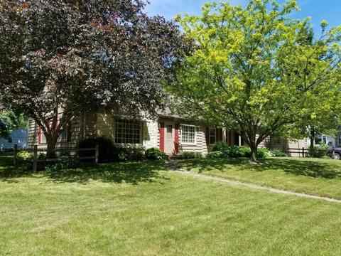 5917 Cornflower, Greendale, WI 53129 photo 1