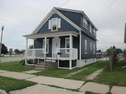 2202 Jackson, Two Rivers, WI 54241 photo 1