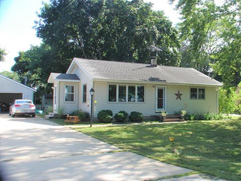 317 Eagle St, Eagle, WI 53119 photo 1
