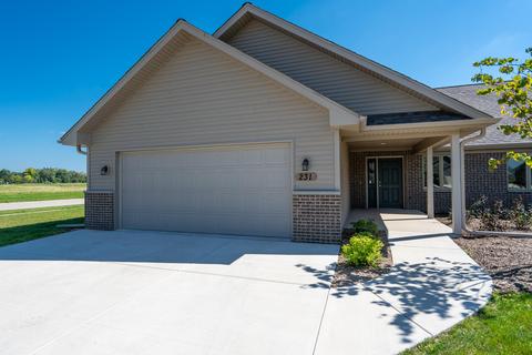 231 Windmill, Walworth, WI 53184 photo 1