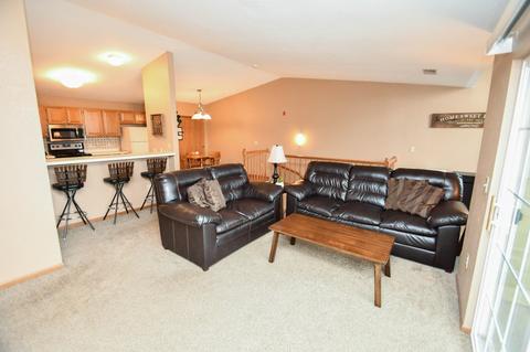 4875 Easy St #10, Hartland, WI 53029 photo 1