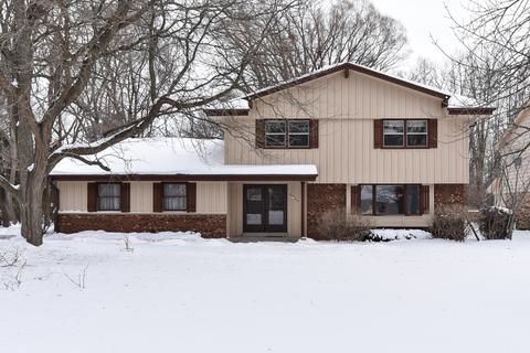 8940 N Regent, Bayside, WI 53217 photo 1