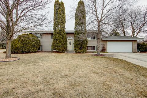 8002 S Steepleview, Franklin, WI 53132 photo 1