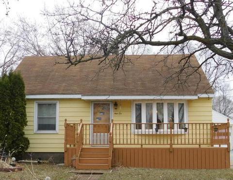910 4th, Onalaska, WI 54650 photo 1