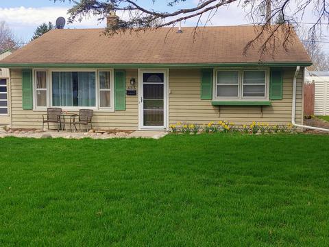 435 Cedar St, Mukwonago, WI 53149 photo 1