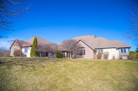 590 Stonegate Pass, Colgate, WI 53017 photo 1