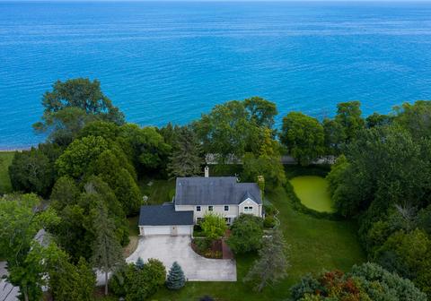 8035 N N Bch, Fox Point, WI 53217 photo 1