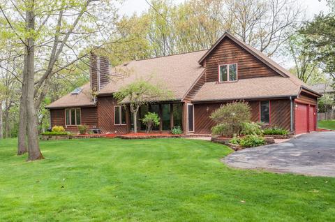 303 Garner, Delafield, WI 53018 photo 1