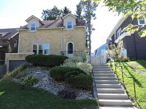 329 Bluff, Sheboygan, WI 53081 photo 1