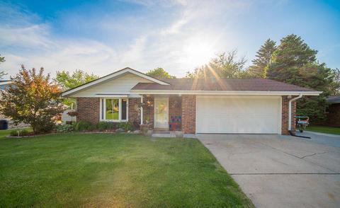 209 Oakview, Slinger, WI 53086 photo 1