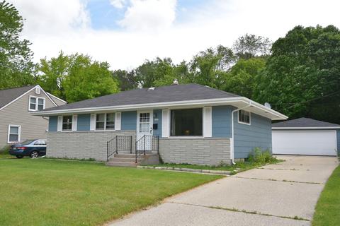 2029 Briar, West Bend, WI 53090 photo 1