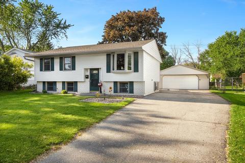 1075 Hickory, Onalaska, WI 54650 photo 1