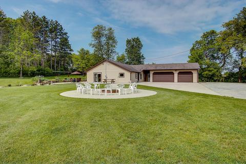 2159 Decorah, Trenton, WI 53095 photo 1