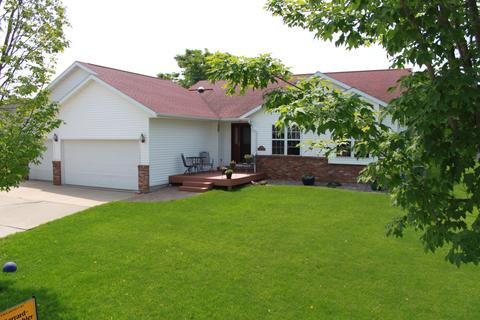 105 Dell Ave, La Crescent, MN 55947 photo 1