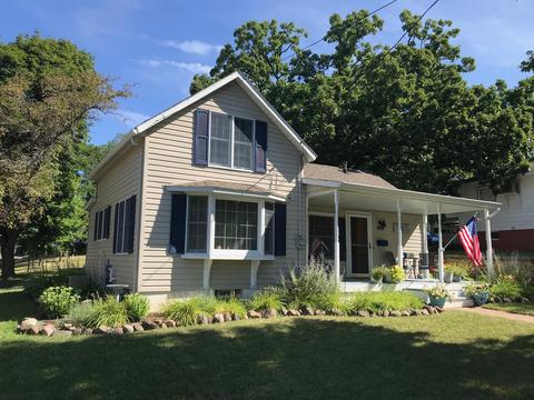406 North St, Whitewater, WI 53190 photo 1