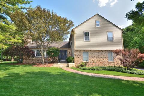 306 White Pine Rd, Delafield, WI 53018 photo 1