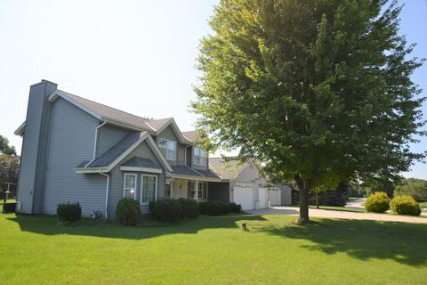 558 Kreusers Ridge St, Colgate, WI 53017 photo 1