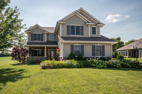 911 Pinehurst, Mukwonago, WI 53149 photo 1