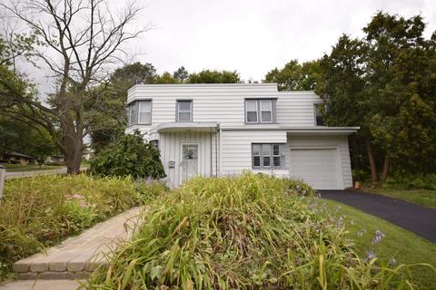 784 S 7th, West Bend, WI 53095 photo 1