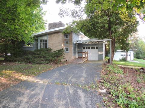 7832 W Drexel, Franklin, WI 53132 photo 1