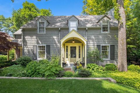 414 E Apple Tree Rd, Fox Point, WI 53217 photo 1