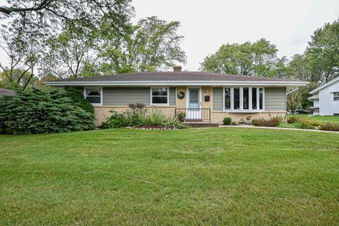 5460 Laura Ln, Greendale, WI 53129 photo 1