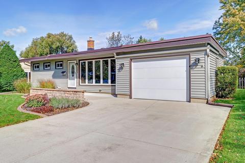 7304 Earl, Greendale, WI 53129 photo 1