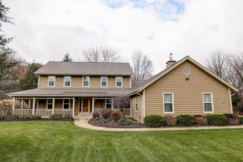 304 Johns, Delafield, WI 53018 photo 1