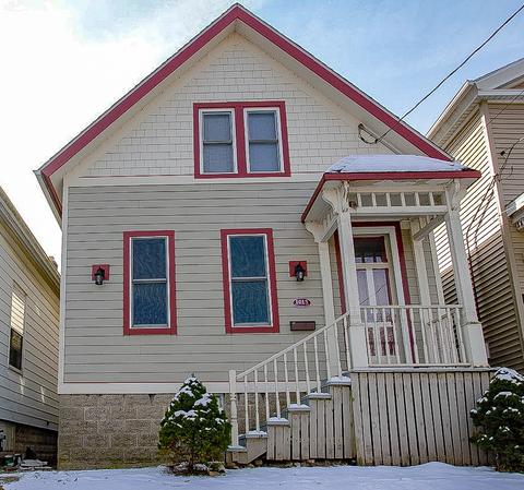 1015 E Hamilton, Milwaukee, WI 53202 photo 1