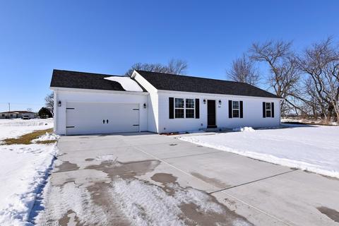 114 Cedar, Delavan, WI 53115 photo 1