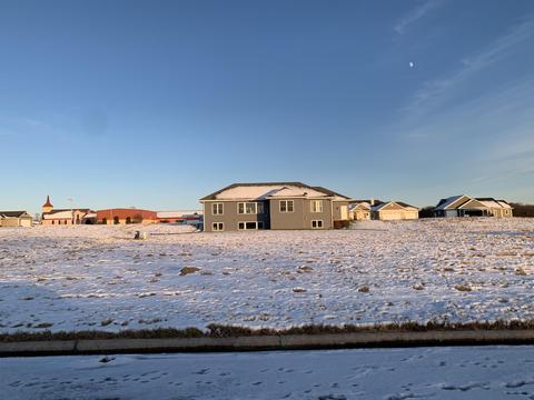 1507 Woodcrest #LT 31, Howards Grove, WI 53083