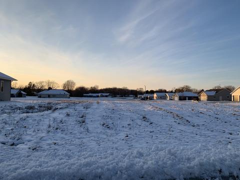 1500 Forest Grv #LT 33, Howards Grove, WI 53083