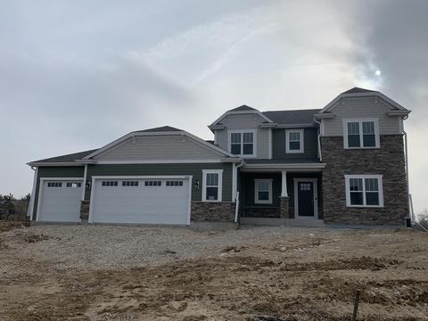 2615 Backwoods, Slinger, WI 53086 photo 1