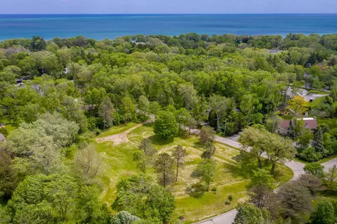 1406 E Fox, Fox Point, WI 53217 photo 1