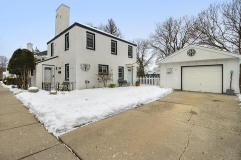 5576 Angle Ln, Greendale, WI 53129 photo 1