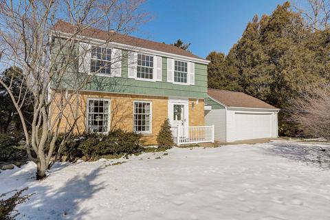408 E Bradley Rd, Fox Point, WI 53217 photo 1