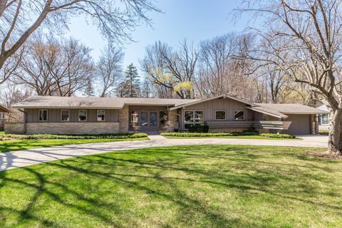 925 E Bay Pt, Bayside, WI 53217 photo 1