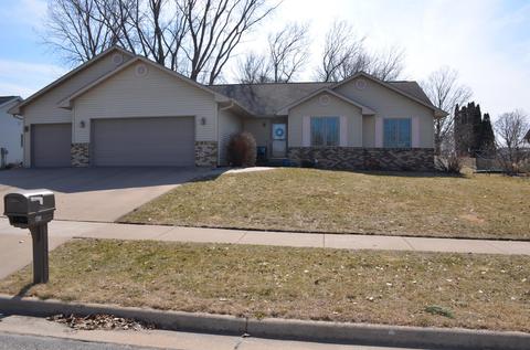 1403 William, Onalaska, WI 54650 photo 1