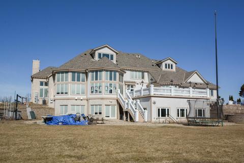 w199s6904 Crabapple Ct, Muskego, WI 53150 | MLS# 1683401 | 30