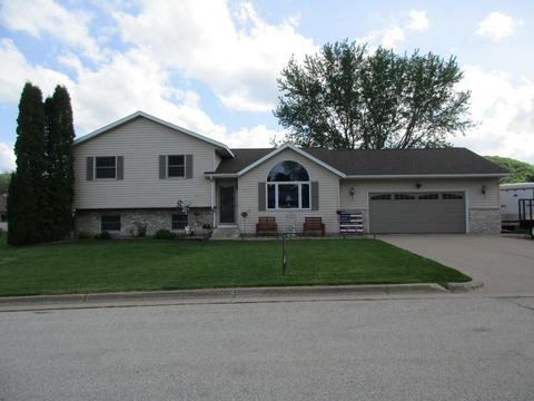 125 Dell, La Crescent, MN 55947 photo 1