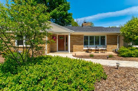 412 E Dean Rd, Fox Point, WI 53217 photo 1