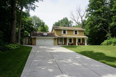 1459 Maple, Hubertus, WI 53033 photo 1