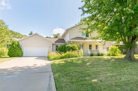 328 Regent, La Crescent, MN 55947 photo 1