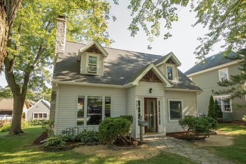 731 Main St, Delafield, WI 53018 photo 1