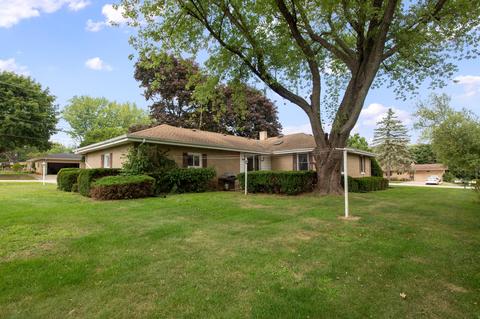 3807 Hillcrest, Johnsburg, IL 60051 photo 1