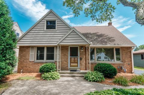 8074 N Seneca, Fox Point, WI 53217 photo 1