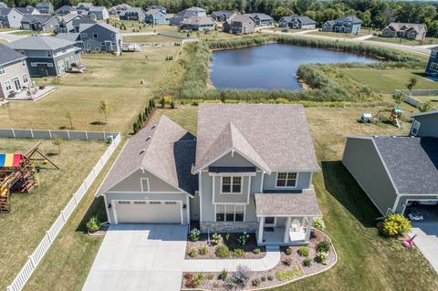 W215n6078 Arbor Ln Menomonee Falls Wi 53051 49 Photos Mls 1705290 Movoto