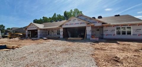 427 Maple Leaf, Manitowoc, WI 54220 photo 1