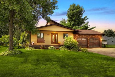 1506 Lancer Blvd, La Crescent, MN 55947 photo 1